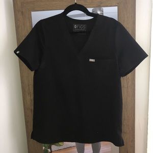 Figs one pocket scrub top